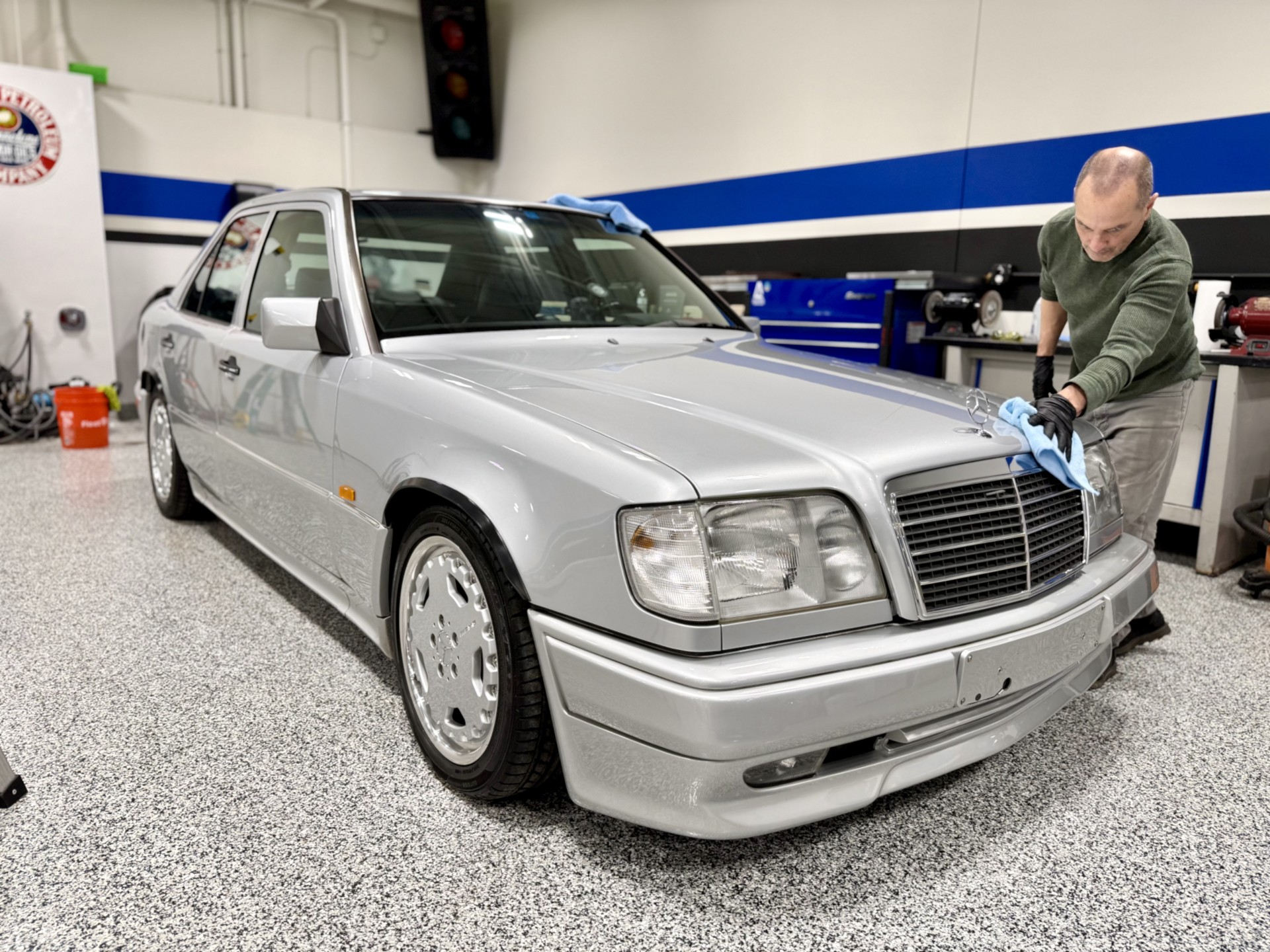 Glossy finish on a Mercedes
